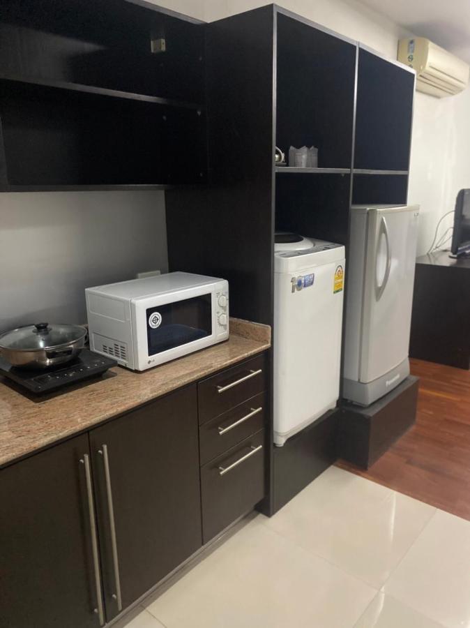The Park 304 Executive Serviced Apartment Si Maha Phot Exterior foto
