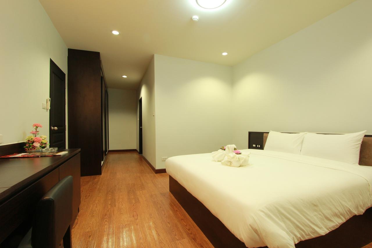 The Park 304 Executive Serviced Apartment Si Maha Phot Exterior foto