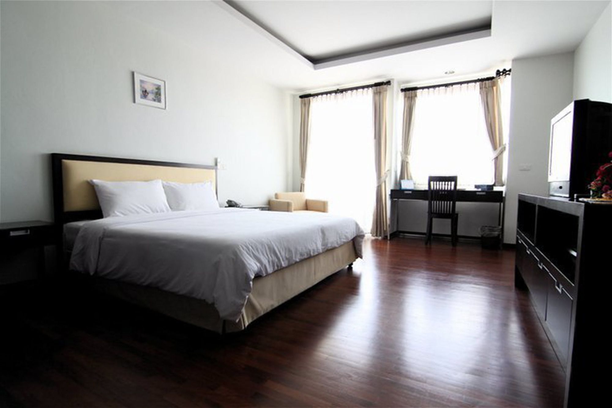 The Park 304 Executive Serviced Apartment Si Maha Phot Exterior foto
